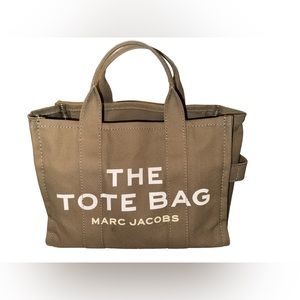 The tote bag